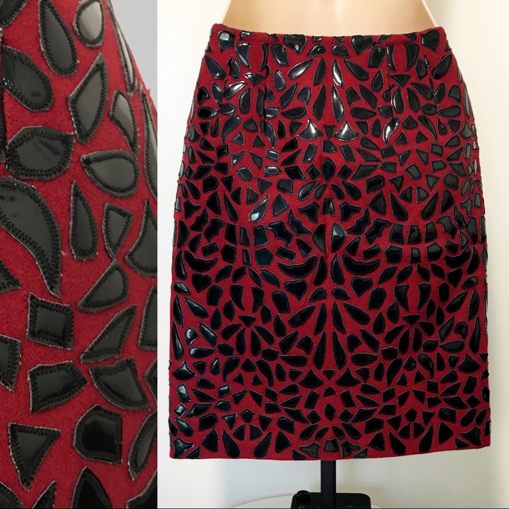 Carlisle 0 red wool pencil skirt, standout design!